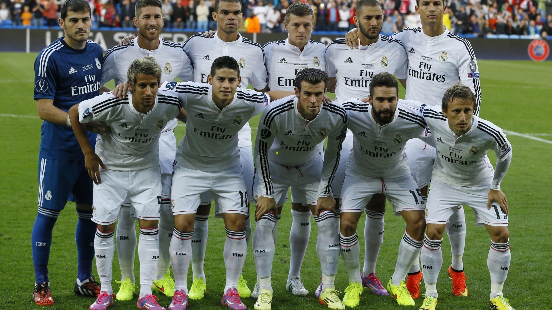 海星体育直播-穆勒新造型引发关注，络腮胡成团队新宠，个性化表达获赞